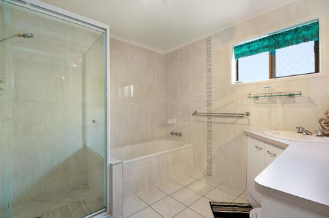 Keith\'s Place, 1 Of The 3 Most Popular Units On Bribie - Hotel WA 27