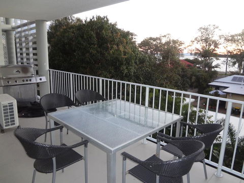 Keith's Sister - Hotel WA 32
