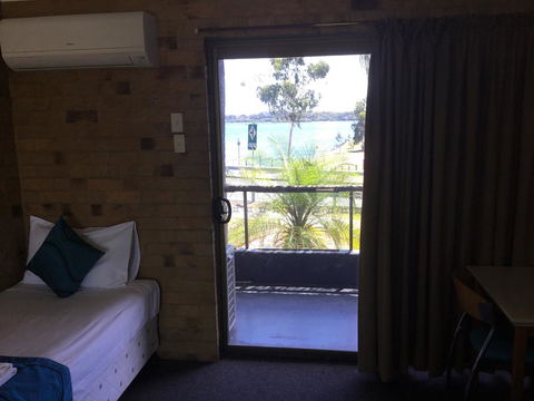 Bribie Waterways Motel - Hotel WA 13