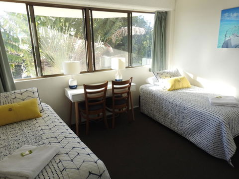 Placid Waters Holiday Apartments - Hotel WA 11