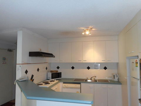 Placid Waters Holiday Apartments - Hotel WA 12
