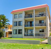 Enjoy the sea breezes from the balcony - Boyd St Woorim - Hotel WA