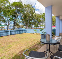 Charm and Comfort in this Ground floor unit with water views Welsby Pde Bongaree - Hotel WA
