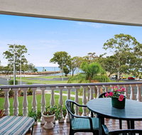 Huge top floor unit across the road....Waterfront - Hotel WA