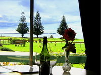 Book Naracoopa Accommodation Vacations Hotel WA Hotel WA