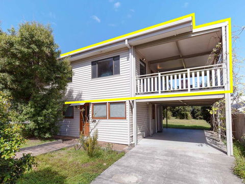 'Beach Break 1', 1/10 Lionel Street - Upstairs Unit With Aircon - Hotel WA 0