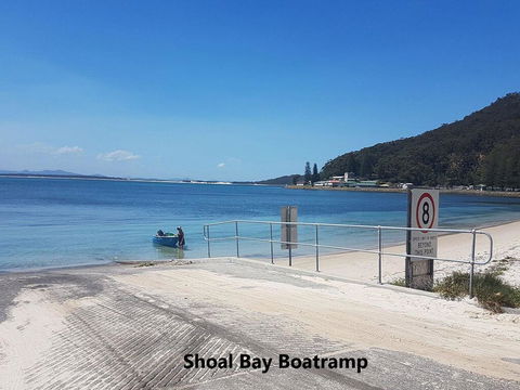 'Beach Break 1', 1/10 Lionel Street - Upstairs Unit With Aircon - Hotel WA 3