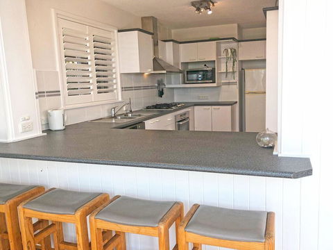 'Mooring One Downstairs', 23 Shoal Bay Rd - Fantastic Ground Floor Duplex With Views, WIFI And Air Conditioning - Hotel WA 2