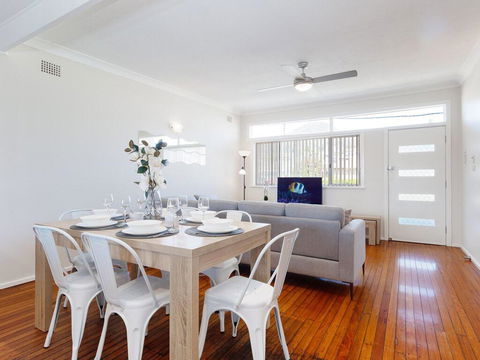 'Shoalz', 28 Rigney Street - Renovated Pet Friendly Cottage & Boat Parking - Hotel WA 2