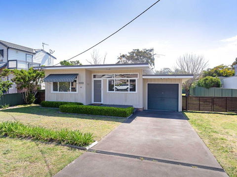 'Shoalz', 28 Rigney Street - Renovated Pet Friendly Cottage & Boat Parking - Hotel WA 0