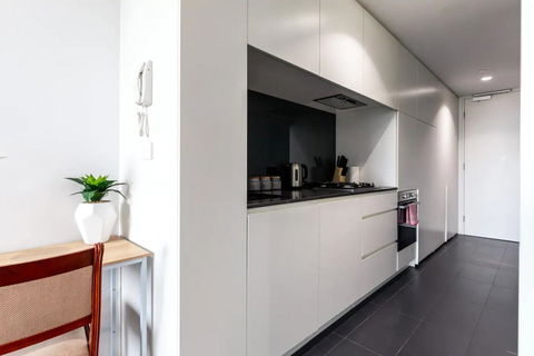 1 Bedroom Apartment In Prahran With Balcony - Hotel WA 2