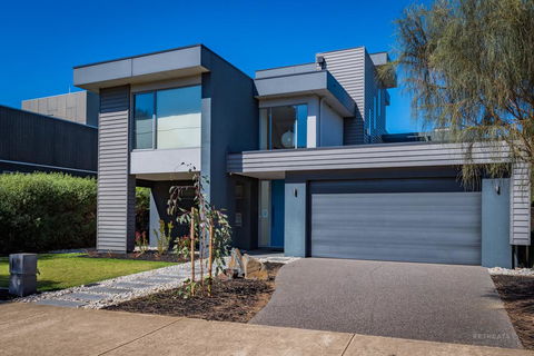 10 Sands Bvd - Hotel WA 1