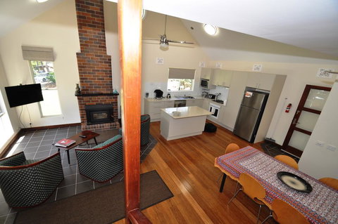 11 Barkala St. Dalmeny - Hotel WA 1