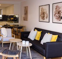 2 Bdrm Apt in Annandale with Courtyard  Parking - Hotel WA