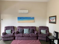 Book Parrearra Accommodation Vacations Hotel WA Hotel WA