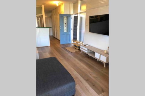 2 Bedroom, SHORT Walk To CBD,BEACH And DARBY ST - Hotel WA 3