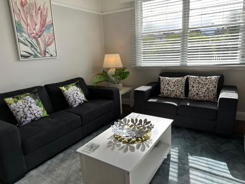 Daisy Cottage On Duke 2BR - Hotel WA 4