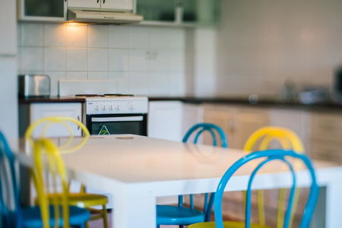 3 Bedroom Apartment / Spence St - Hotel WA 0