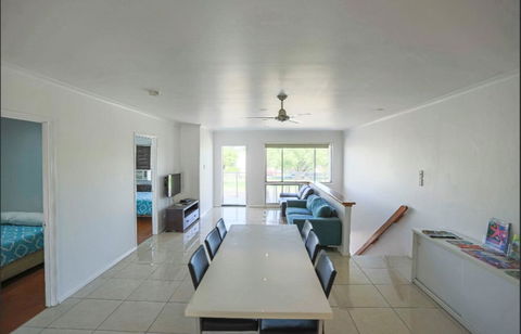 3 Bedroom Apartment // Spence St - Hotel WA 1