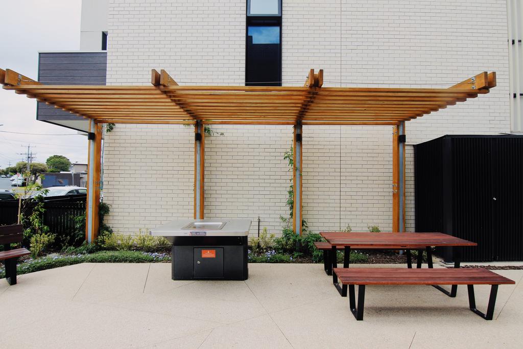 Aspendale Gardens VIC Hotel WA