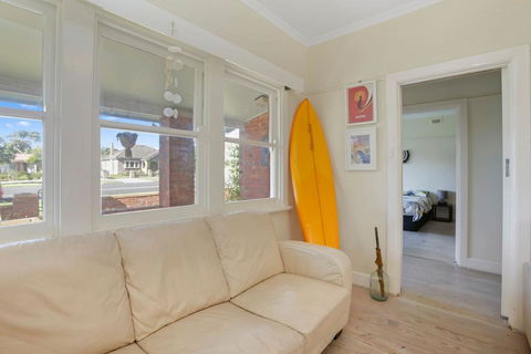 4 MONTROSE AVE - Retro Home In The Heart Of Town - Hotel WA 1