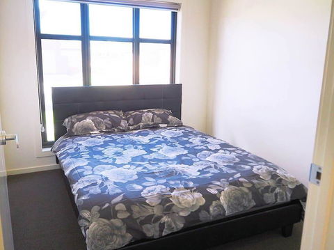 5 Bed 2 Bath Big House - Hotel WA 2