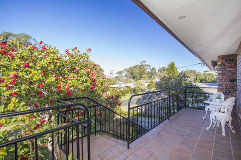 57 Carroll Ave Mollymook Beach - Relaxed Homely Retreat - Hotel WA 0