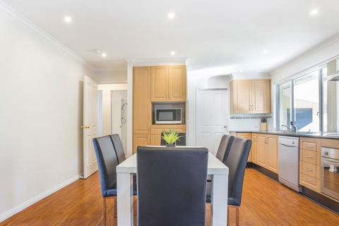77 Lake Entrance Rd - Waterfront Wonder - Hotel WA 3