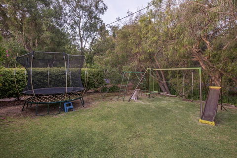 8A Sayers Street - Hotel WA 1