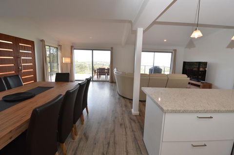 91 Berrambool Drive - Hotel WA 1