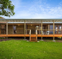 98 Ocean Parade - Rustic Log Cabin