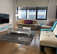 Realm Modern Executive Apartment 1BR Wine WiFi Secure Parking Canberra - Hotel WA
