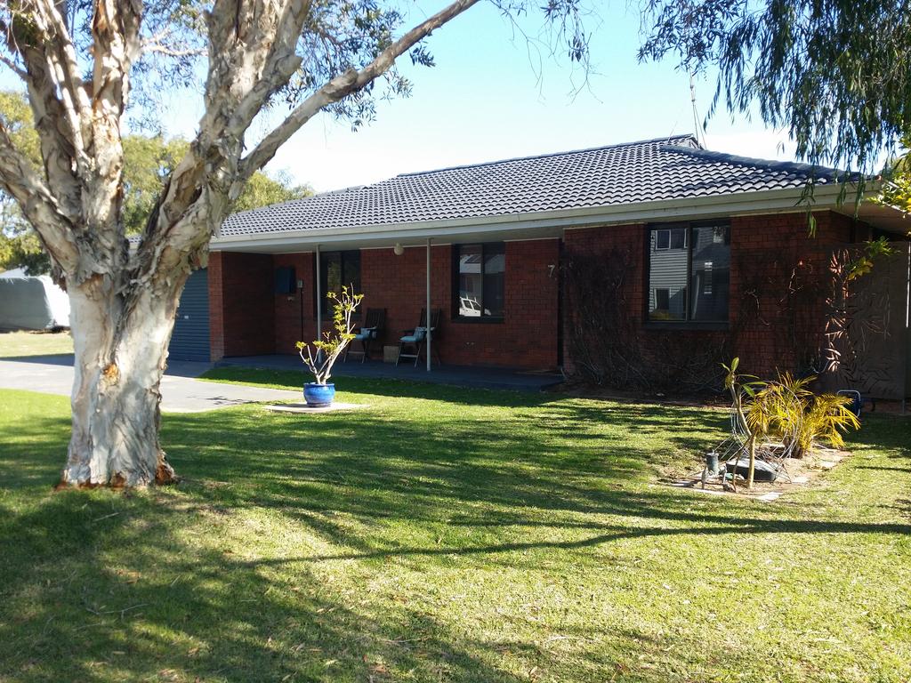 Reinscourt WA Hotel WA