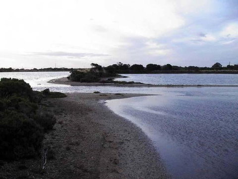 Absolute Waterfront - Hotel WA 1