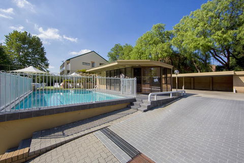 Accommodate Canberra - Kingston Court - Hotel WA 2