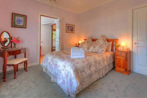 Addlestone House Bed And Breakfast - Hotel WA 1