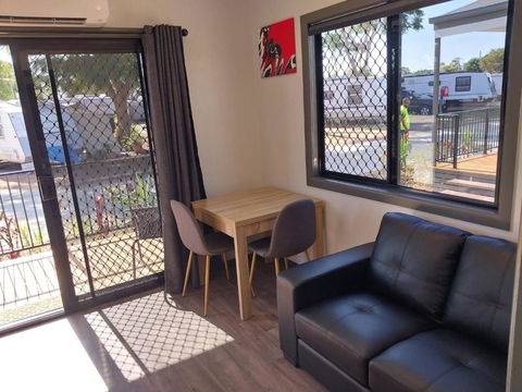 Emerald Tourist Park - Hotel WA 2