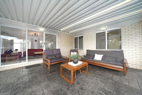 Family Escape Serene Oasis With Pool And AC - Hotel WA 3