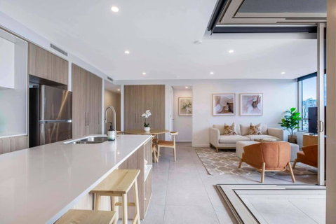 Gabba Oasis:Luxury 3BRM Apt Pool - Hotel WA 4