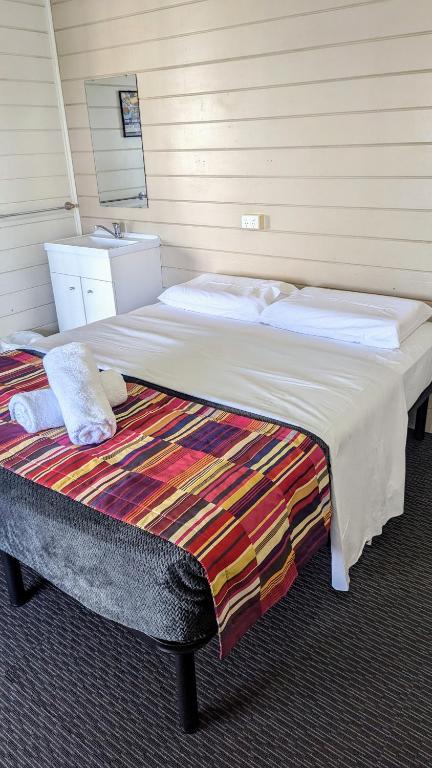 GRAND CENTRAL HOTEL PROSERPINE - Hotel WA 0