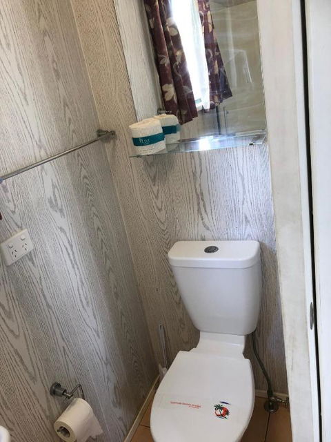 Homestead Caravan Park - Hotel WA 3