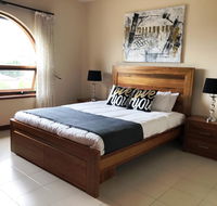 Adelaide's holiday home - Hotel WA