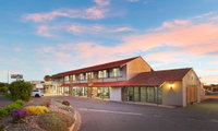 Book Whyalla Accommodation Vacations Hotel WA Hotel WA
