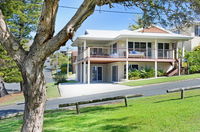Book Bonny Hills Accommodation Vacations Hotel WA Hotel WA