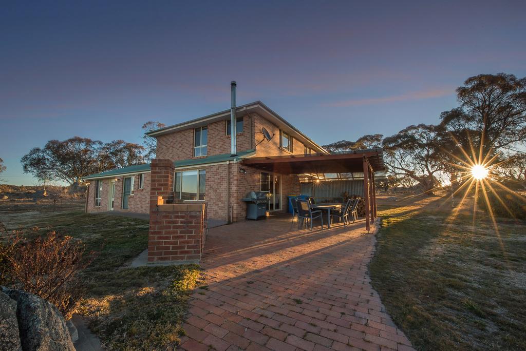 Eucumbene NSW Hotel WA