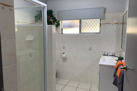 Andergrove Home With A Garden View-Wi-fi & Netflix - Hotel WA 3