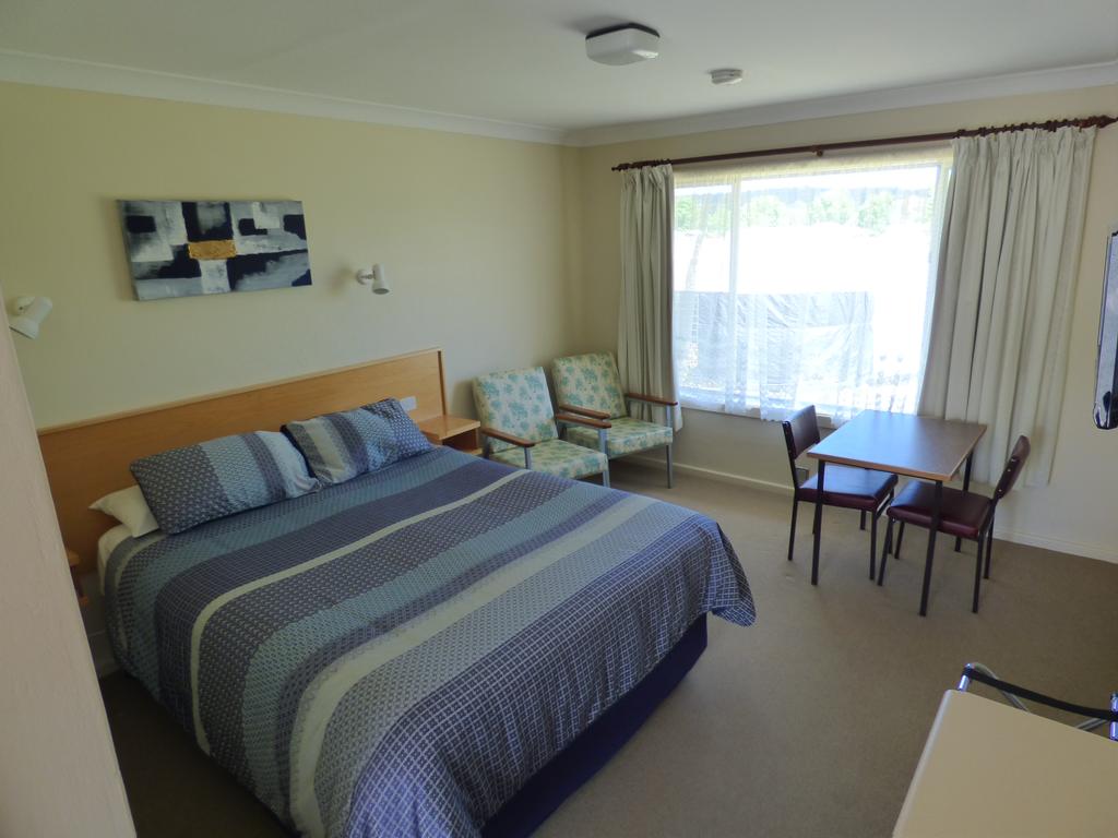 Glen Innes NSW Hotel WA