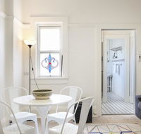 Art Deco Oasis Minutes From the City - Hotel WA