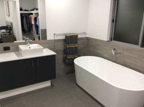 Luxury & Gives You It All - Hotel WA 1