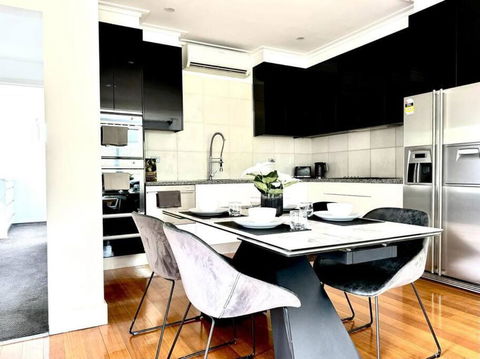 Luxury Stay In Williamstown - Hotel WA 0
